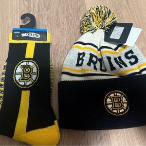 Boston Bruins Beanie and Socks Set